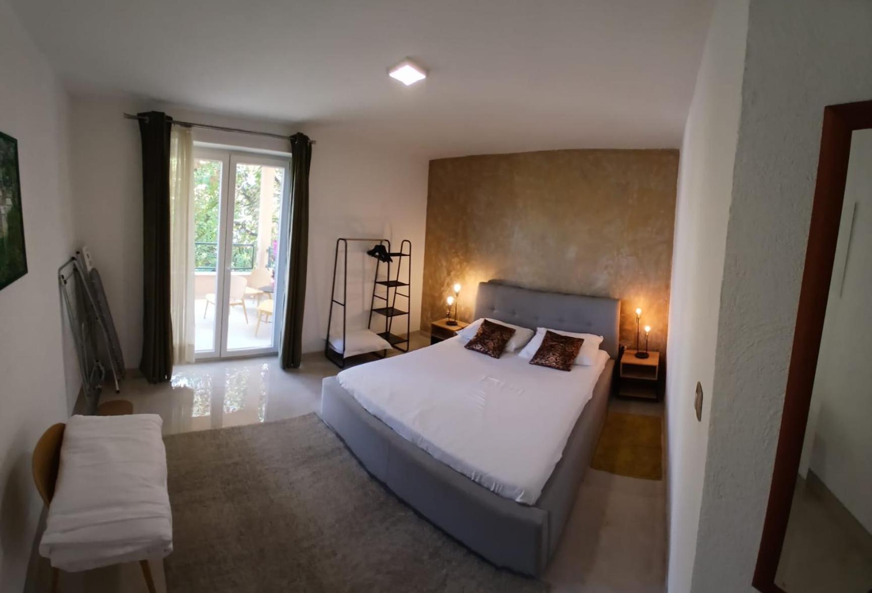 Apartmani Kike Makarska Exteriör bild